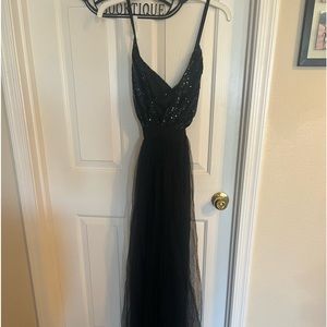 Black dress, sequence and mesh skirt